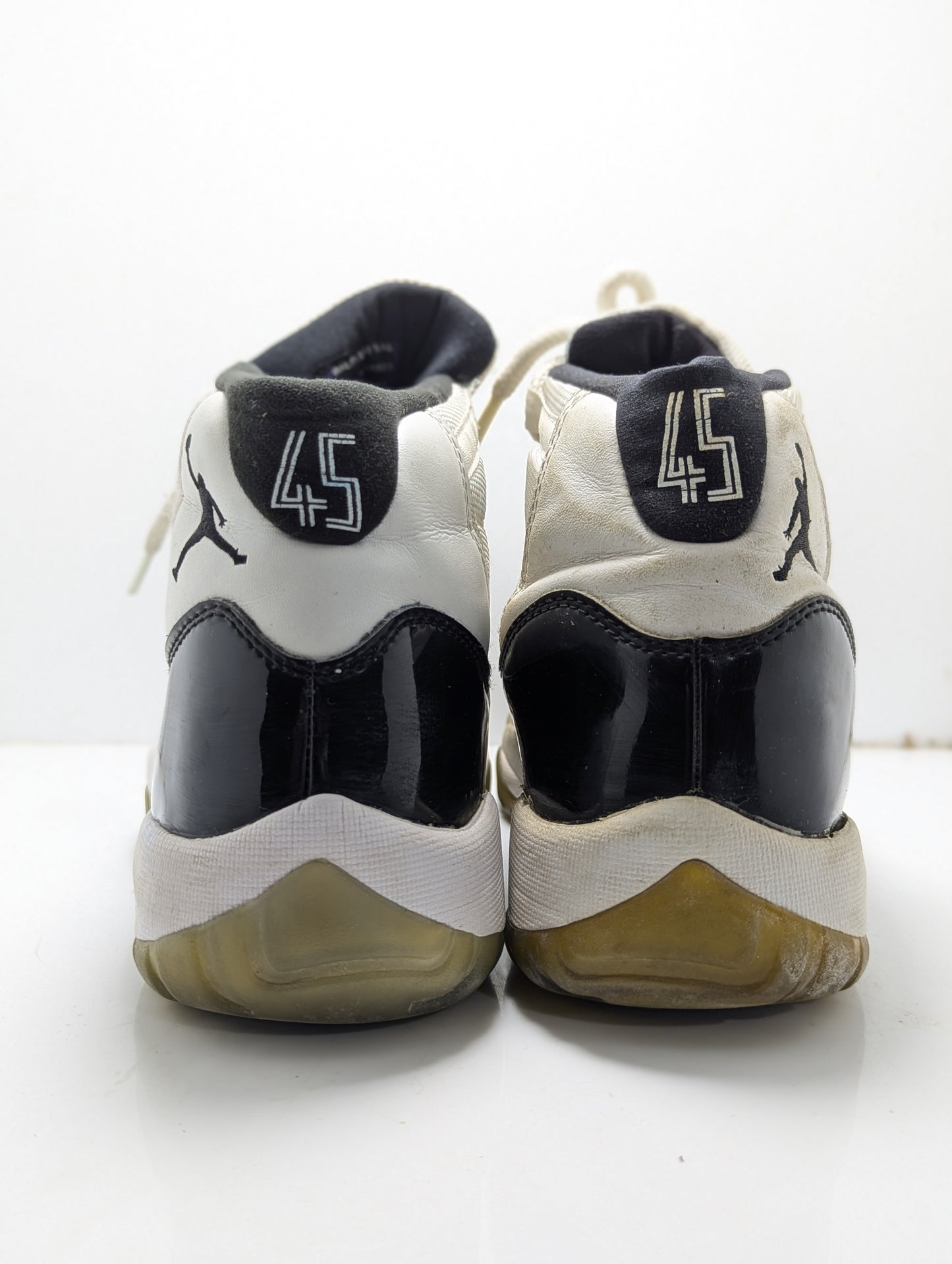 Nike Air Jordan 11 Retro Bred