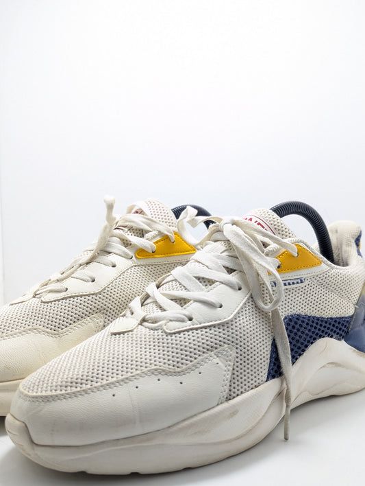 Fashion One Degree Beyond