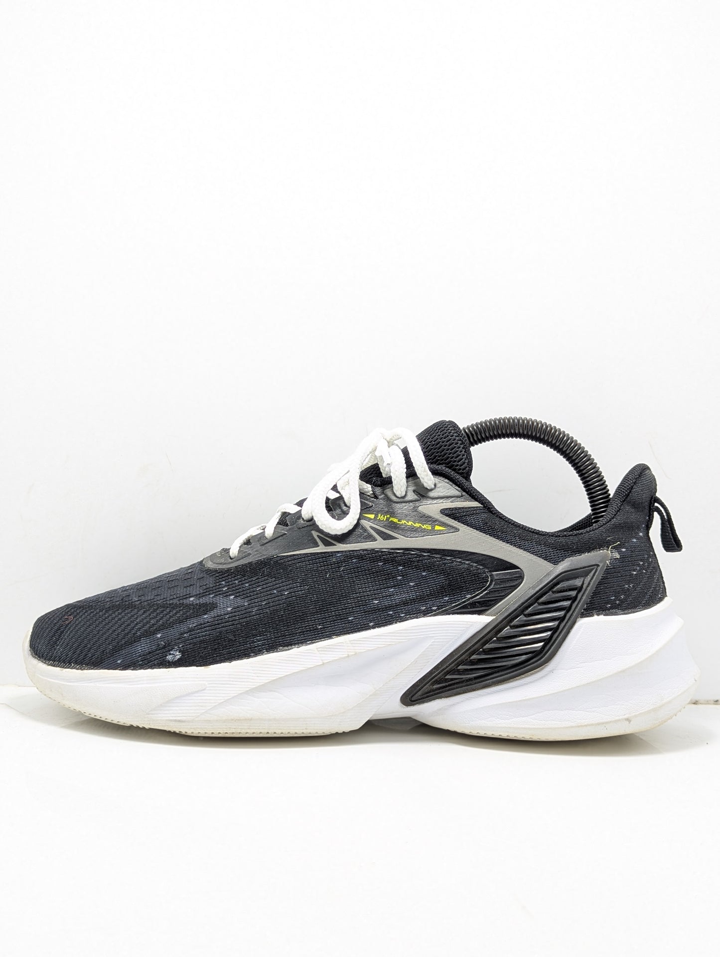 361 Running black shoes