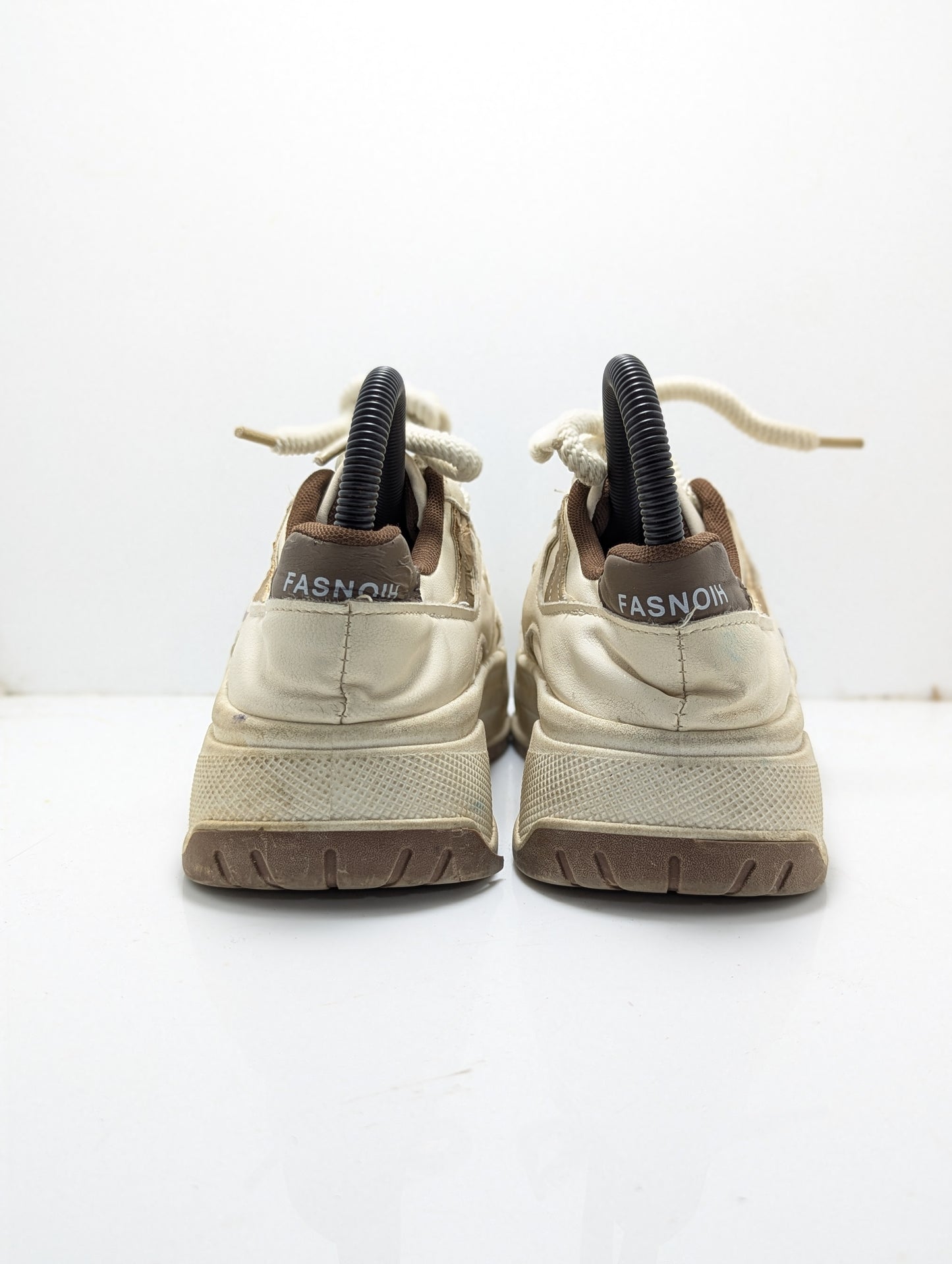 Fashion White Runner Up